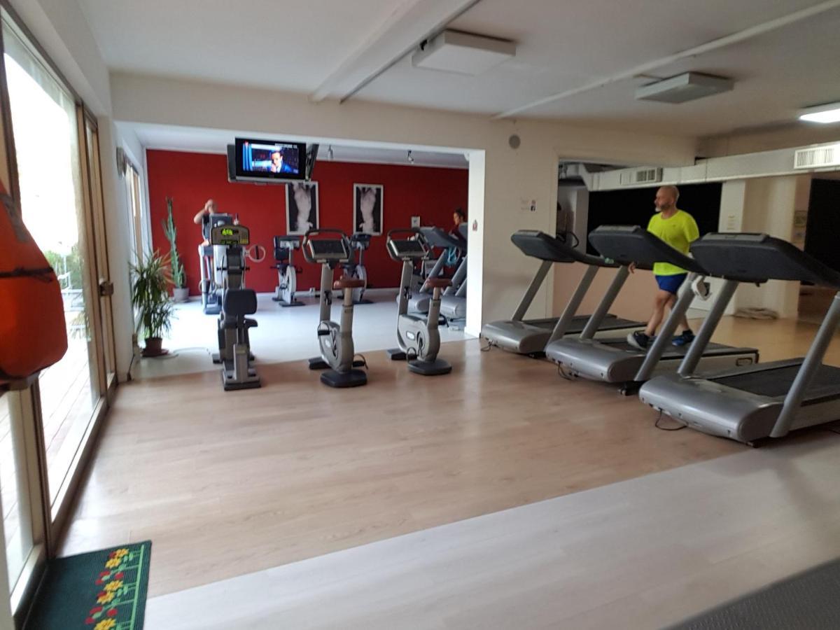 Spazio-Confort-Fitness Πιομπίνο Εξωτερικό φωτογραφία